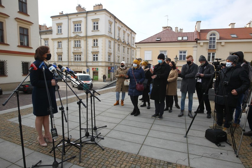 Ewa Leniart kandydatką na prezydenta Rzeszowa [ZDJĘCIA]