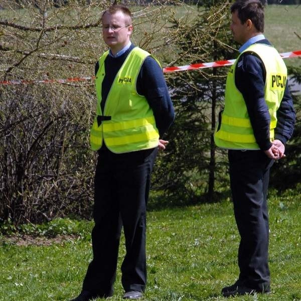 Morderca popełnił samobójstwo. Zostawił list pożegnalny, w którym wyjaśnia motywy swojego postępowania. 