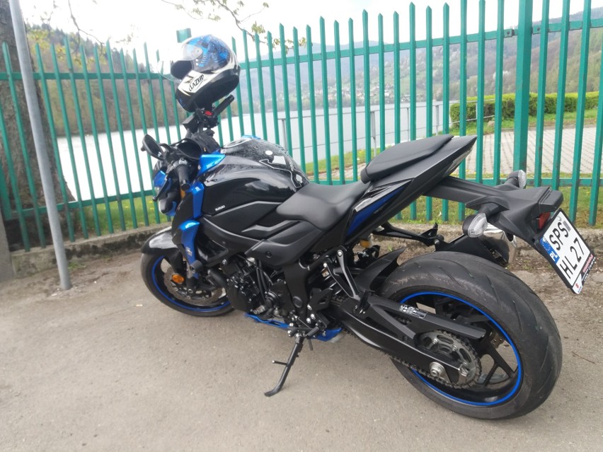 Suzuki gsx s 750