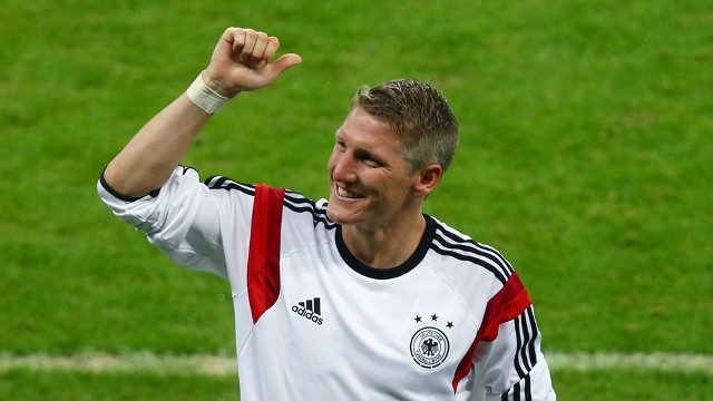 Bastian Schweinsteiger pierwsze pieniądze w Brazylii zarobił dopiero po pokonaniu Algierii.