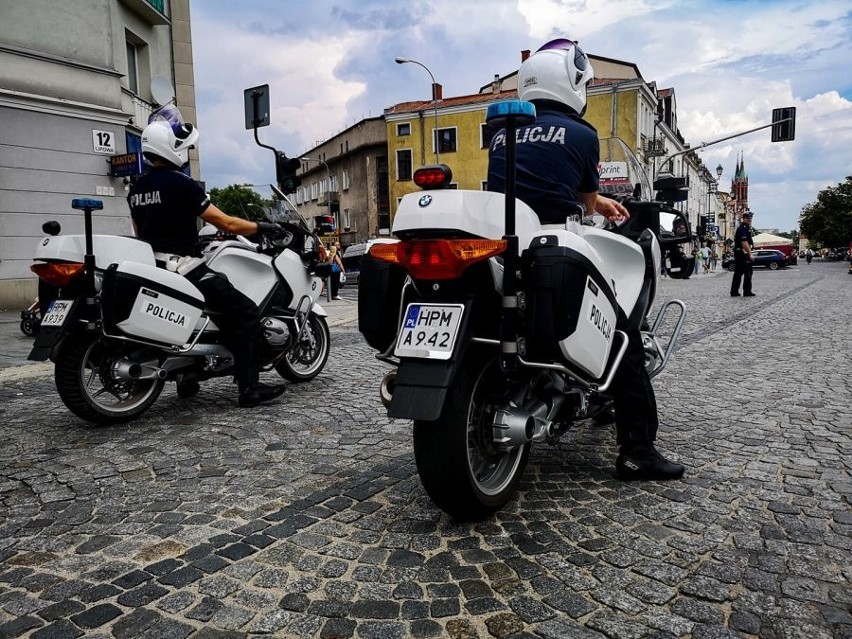 Wybierając się w podróż, warto zadbać o bezpieczeństwo...