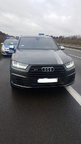 Na A2 w Poznaniu zatrzymano kierowcę bardzo mocnego audi. Samochód został niedługo wcześniej skradziony. "To prawdopodobnie tzw. kurier"