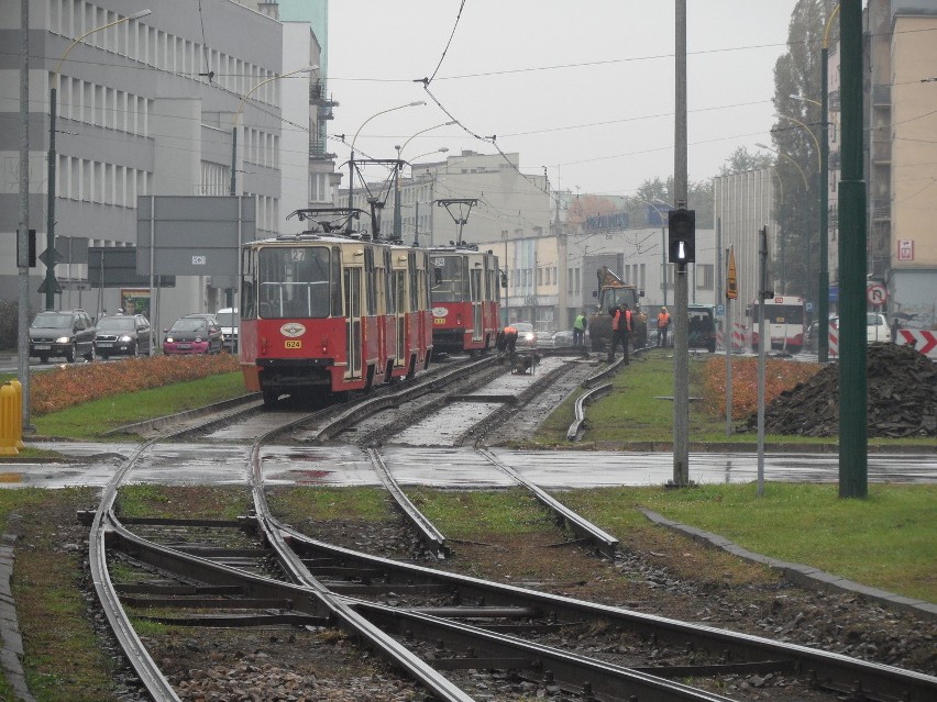 W ścisłym centrum Sosnowca tramwaje, z powodu robót,...