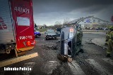 Wypadek w Żaganiu. Groźnie wyglądające zderzenie trzech samochodów osobowych. Policja udostępniła film z kamery