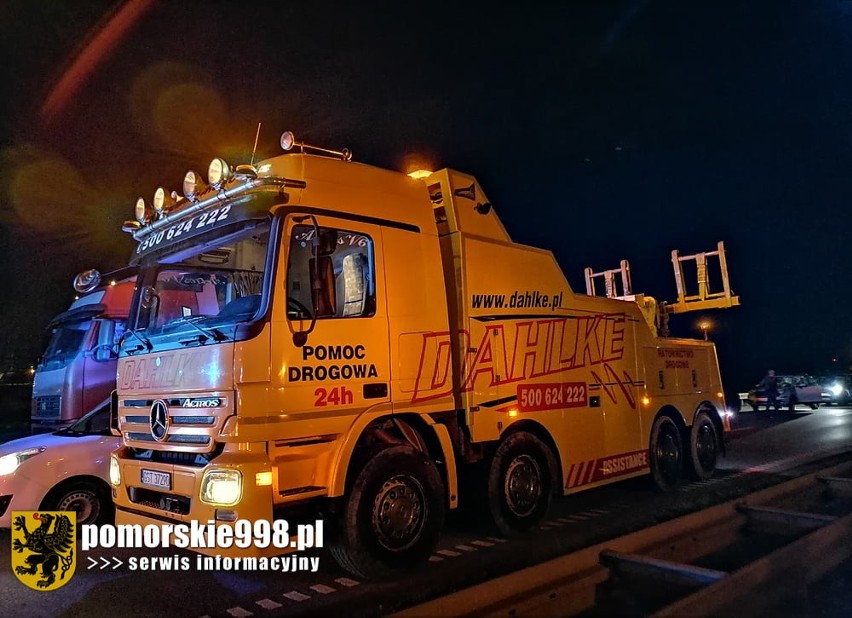 Wypadek w Gdyni i w Gdańsku 5.05. 2021 r. Tiry staranowały barierki 