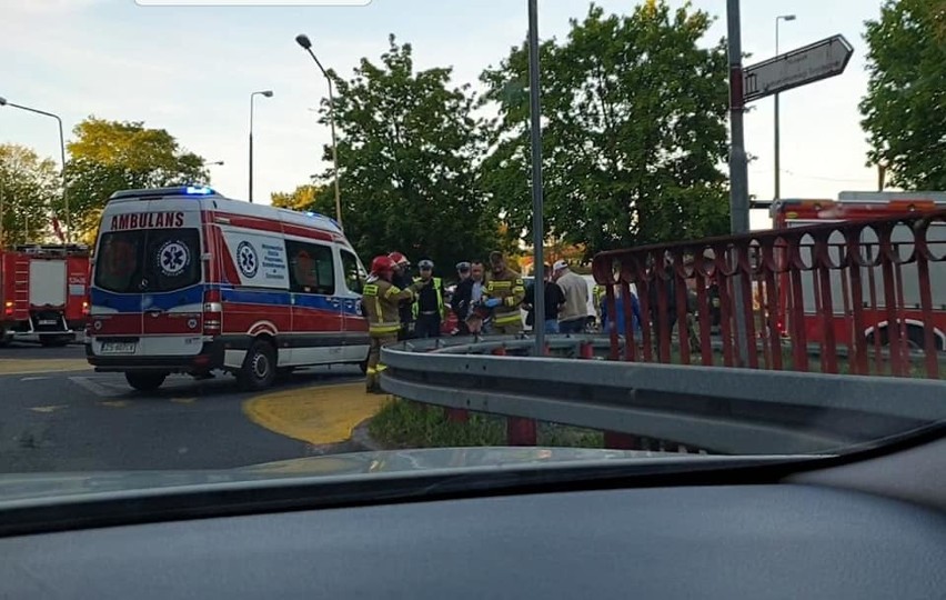 Stargard. Wymuszenie pierwszeństwa na rondzie. Jedna osoba w szpitalu 