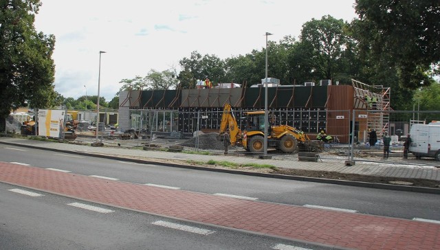 McDonald's w Krapkowicach w trakcie budowy.