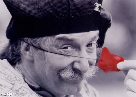 Patch Adams jest uznawany za twórcę terapii śmiechowej.