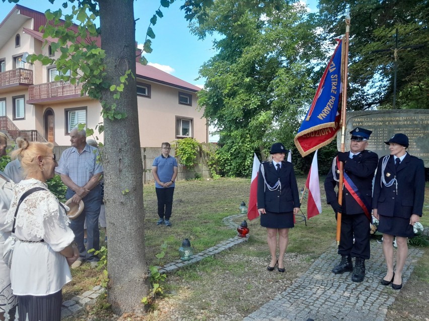 Uroczystości upamiętniające 78. rocznicę mordu na mieszkańcach wsi Lipno, w gminie Oksa. Zobaczcie zdjęcia 