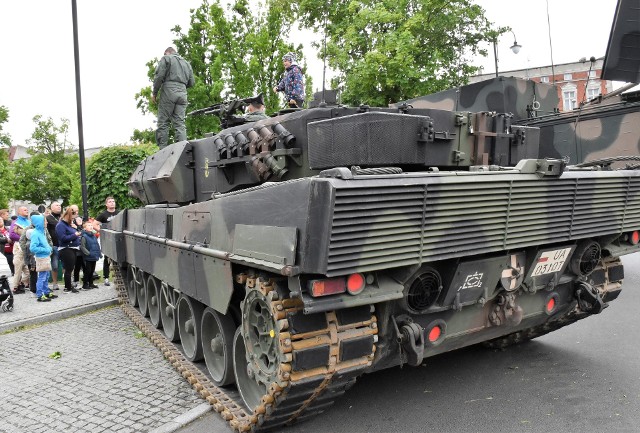 Odwiedzający wojskowe targi w Mogilnie będą mieli okazję zobaczyć m. in. czołgi Leopard.