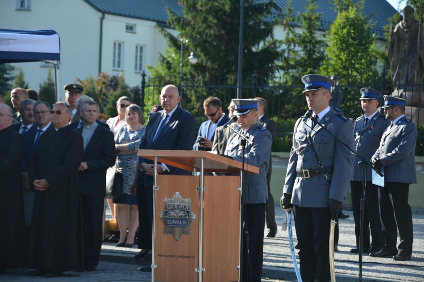 Święto policji w Suwałkach. Był uroczysty apel (zdjęcia)