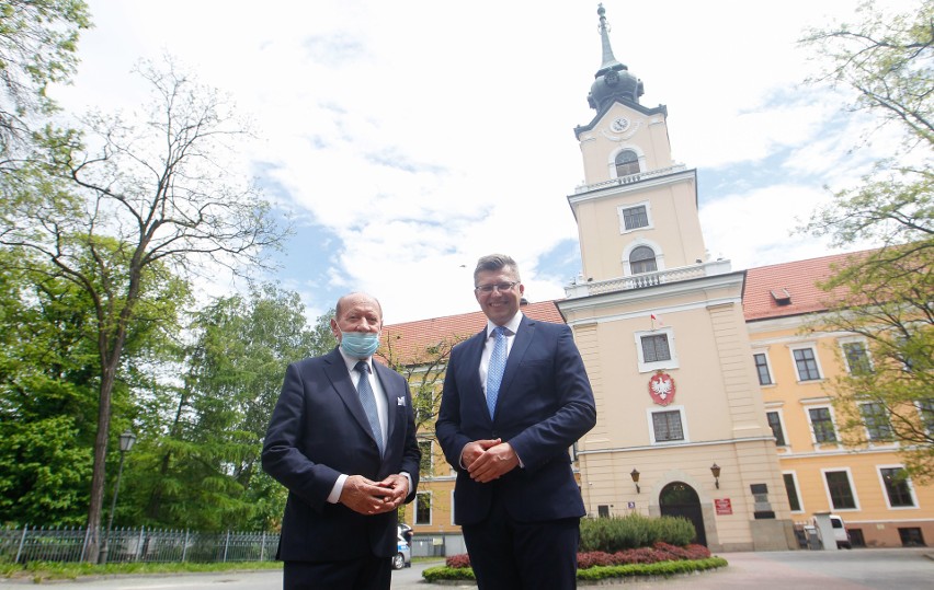 Podczas czwartkowej konferencji prasowej Marcin Warchoł...