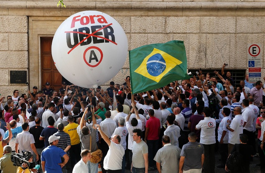 Gdziekolwiek na świecie pojawi się Uber, tam protestują...
