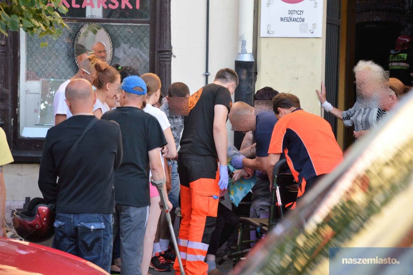 Pożar mieszkania w centrum Włocławka [zdjęcia, wideo]