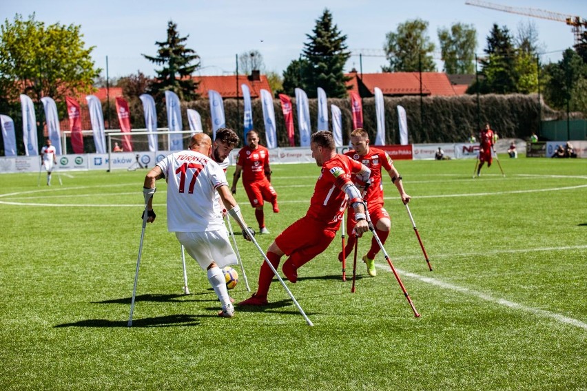 Reprezentanci Polski w amp futbolu podczas majowego meczu z...