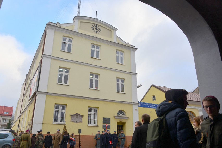 „My, Pierwsza Brygada” w centrum Kielc. Zegar z kurantem oficjalnie uruchomiony