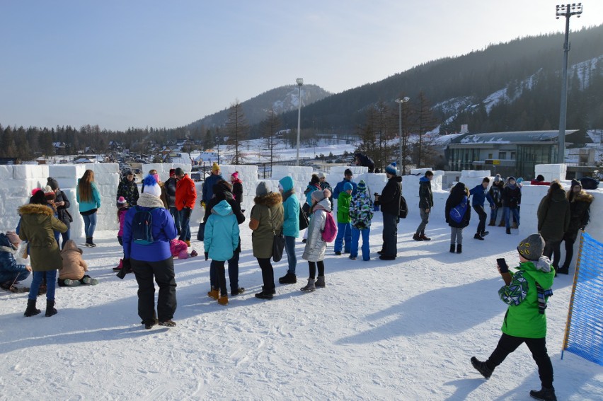 Zakopane. Gigantyczny lodowy labirynt zakończony [ZDJĘCIA]