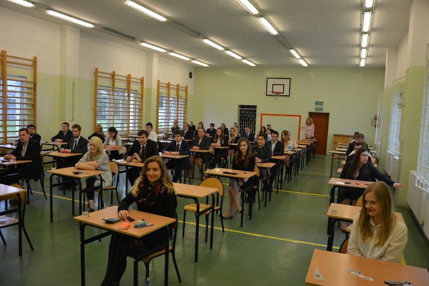 Jak należało rozwiązać test maturalny z matematyki....