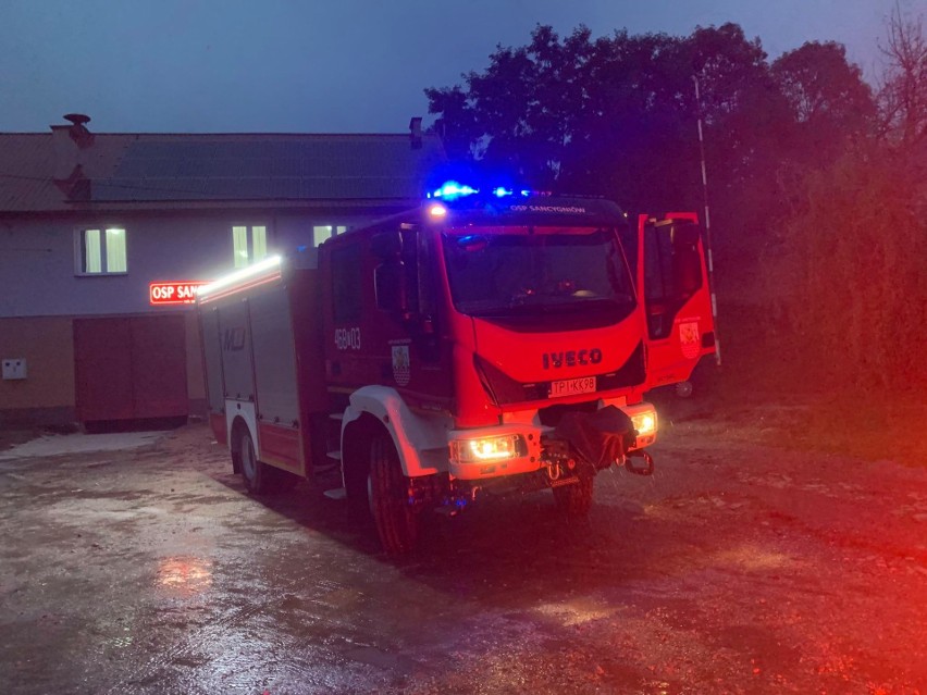 Nowy wóz strażacki już służy druhom z OSP Sancygniów....