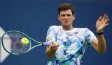 Awans Hurkacza do drugiej rundy US Open po pięciosetowym dreszczowcu ze  Szwajcarem Hueslerem