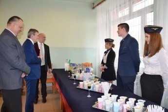 Powiat krakowski prowadzi siedem szkół ponadpodstawowych, do...