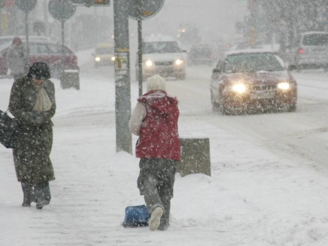 Sypać zacznie dzisiaj około 22 w nocy. Według prognoz synoptyków opady potrwają do jutra do godziny 16.00.