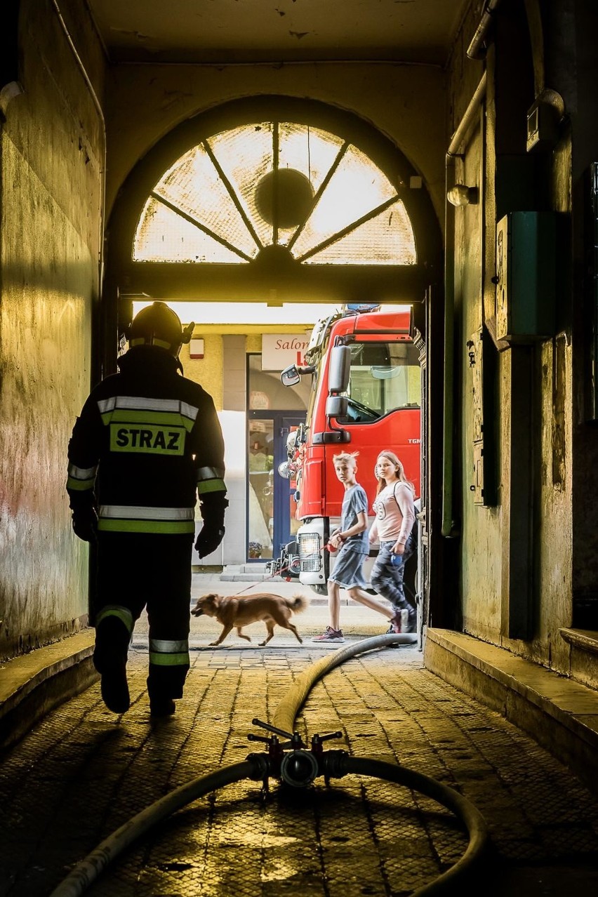 W czwartek, około godziny 17.30, wybuchł pożar w mieszkaniu...