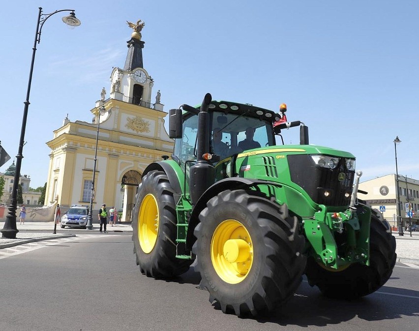 W środę 9 maja podlascy rolnicy przyjechali na protest do...