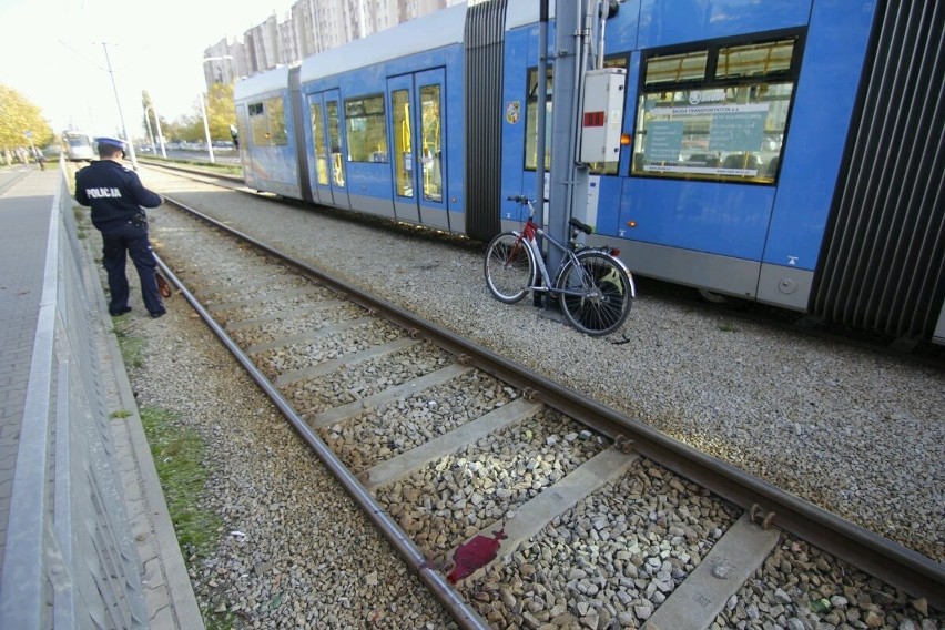 Wrocław, Wypadek na ulicy Świeradowskiej - 23.10.2013r....