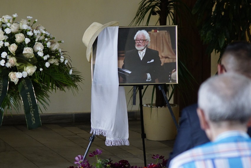 Jego pogrzeb odbył się w środę, 17 sierpnia, o godz. 14.30...