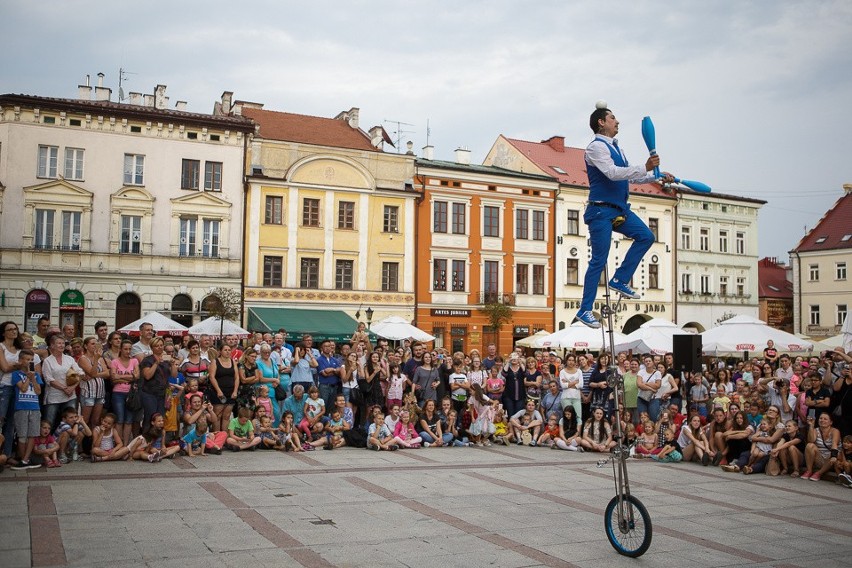 31 ULICA. Międzynarodowy Festiwal Teatrów Ulicznych dzień 1 [ZDJĘCIA]