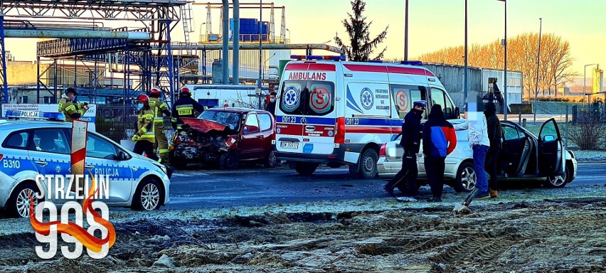 Tragiczny wypadek w Strzelinie. Nie żyje kierowca fiata (ZDJĘCIA) 