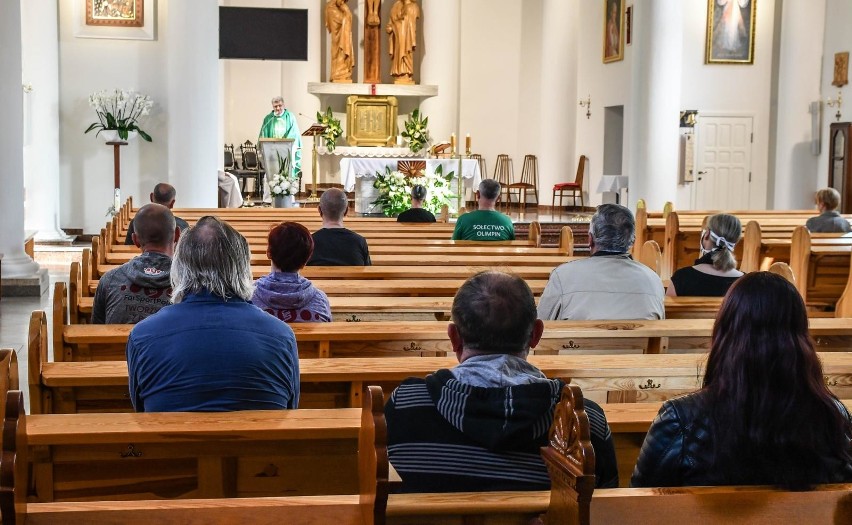 W czwartek, 18.06. w kościele parafialnym pw. Najświętszej...