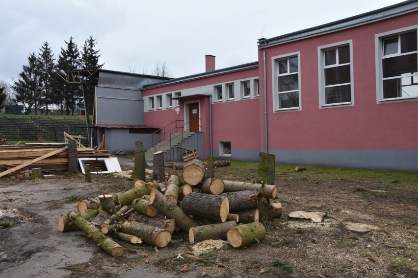 Zakres robót prowadzonych obecnie w LO - ogromny