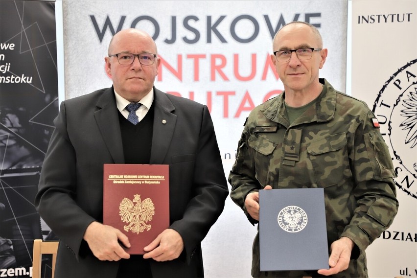 Białystok. Podpisano porozumienie o współpracy między Oddziałem Instytutu Pamięci Narodowej w Białymstoku a Wojskowym Centrum Rekrutacji