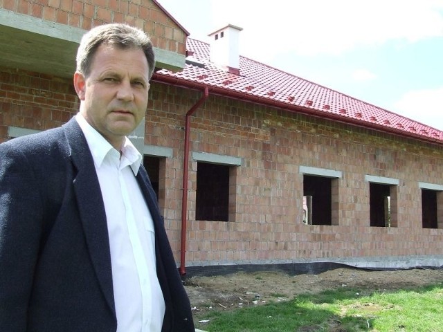 Wierzę, że w przyszłym roku dom ludowy w Bielińcu będzie już otwarty dla mieszkańców naszej wsi - mówi Wacław Piędel, społecznik z Bielińca.