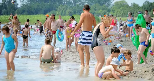 Kąpielisko ledwie wystartowało, a już stało się za małe. Więc od razu będzie rozbudowywane