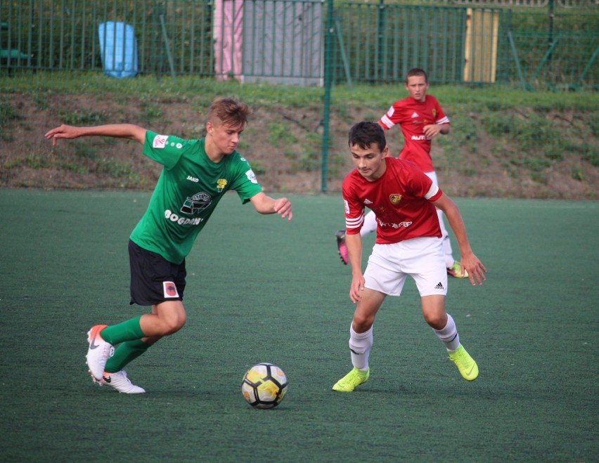 Centralna Liga Juniorów. Górnik Łęczna - AP TOP 54 Biała Podlaska 0:0. Zobacz wideo i zdjęcia