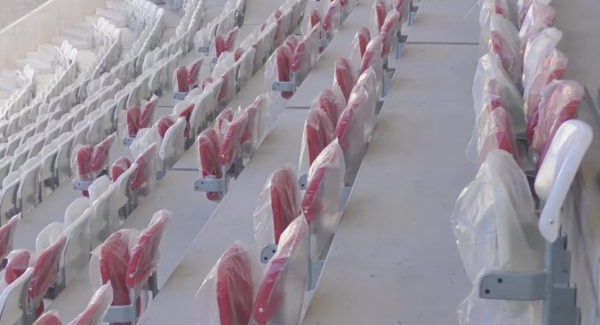 Stadion ŁKS. Jest już 2500 krzesełek, kiedy pojawi się napis na trybunie wschodniej? Zdjęcia