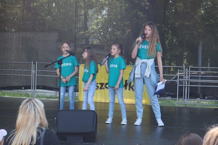 Kolorowy zawrót głowy oraz Festiwal Baniek Mydlanych. To był wyjątkowy festyn rodzinny w Świdniku! [Fotorelacja] 