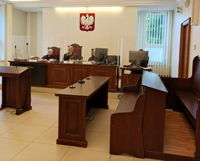 Mikołaj Ch., 70-letni oskarżony na ogłoszenie wyroku do sądu nie przyszedł
