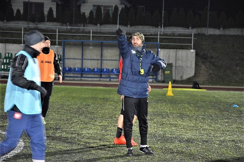 Piłkarze Promienia Żary planują awansować do czwartej ligi.