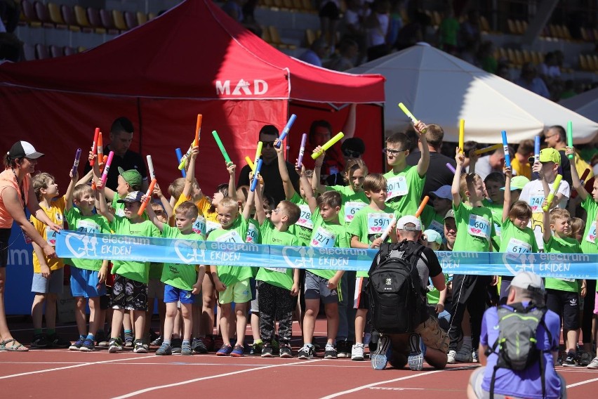 Białystok. Setki dzieci pobiegły w 5. Sztafecie Maratońskiej Electrum Ekiden [ZDJĘCIA]