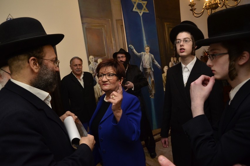 Rabini podczas wizyty w siedzibie Gminy Żydowskiej.