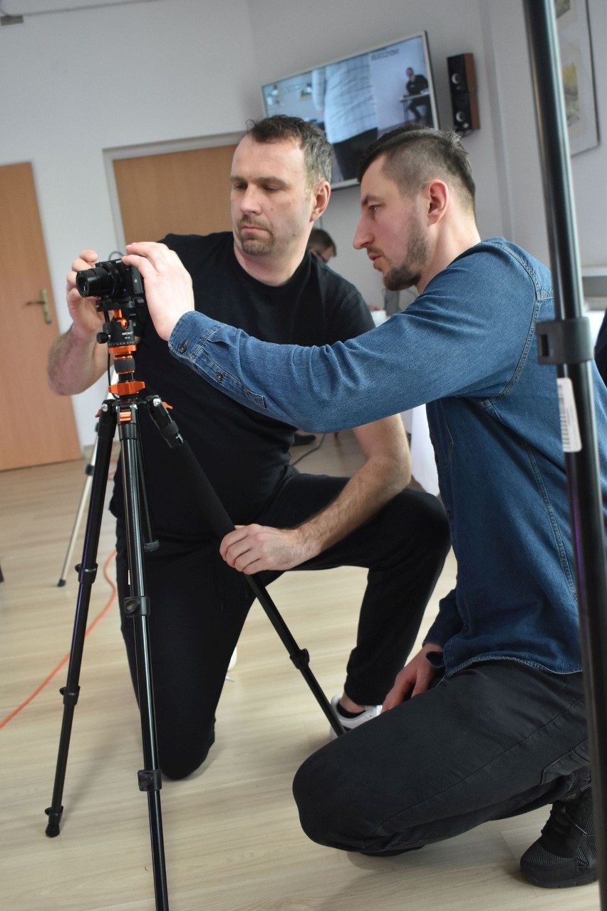 Nauczyciele z gminy Masłów uczyli się, jak nagrywać i montować filmy. Zobacz zdjęcia