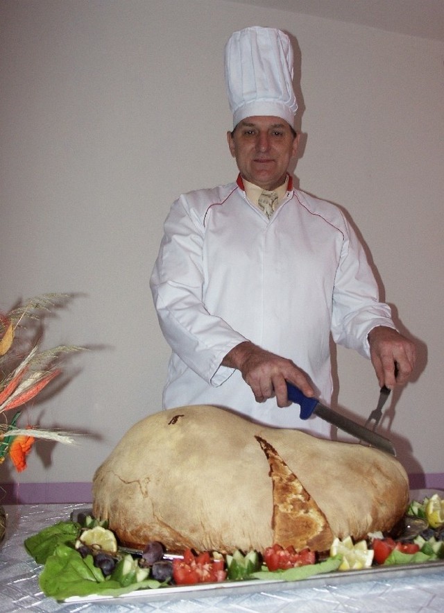 Szynki zapiekane w cieście chlebowym to jeden ze sztandarowych produktów Stanisława Mikanowicza.