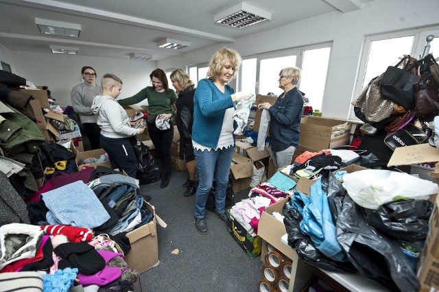 Mieszkańcy regionu koszalińskiego pomagają uchodźcom z Ukrainy w różny sposób