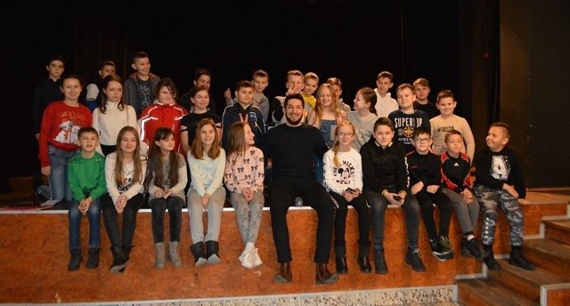 Youtuber Gradu spotkał się z dziećmi w Domu Kultury w Małogoszczu.