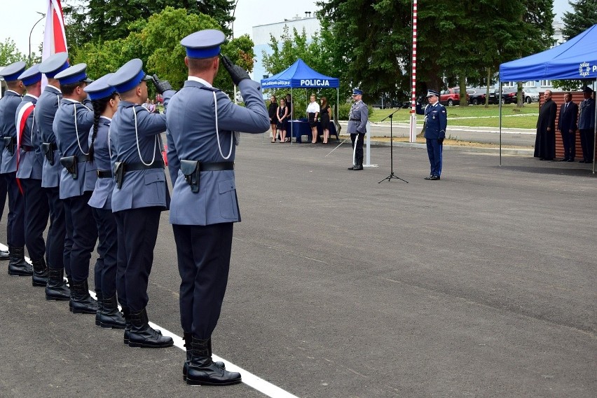 Obchody Święta Policji w rzeszowskim oddziale prewencji połączone ze ślubowaniem nowych policjantów [ZDJĘCIA]