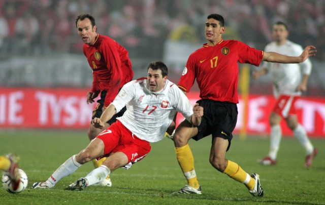 Polska - Belgia. Chorzów, 17 listopada 2007 r. i dwaj gracze z numerem 17: Radosław Sobolewski i Marouane Fellaini, który później zrobił wielką karierę w angielskiej Premier League